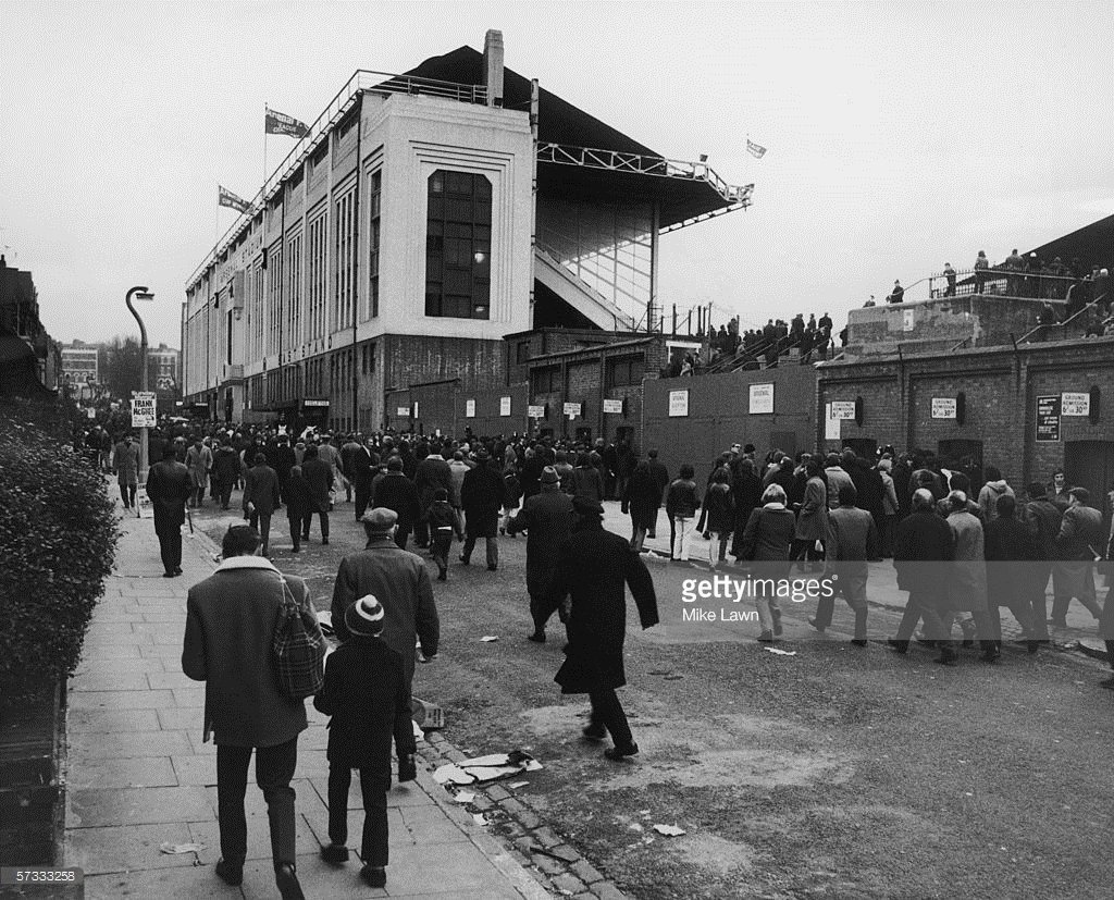 ThrowbackAFC's tweet image. Retweet if you've ever seen Arsenal play at Highbury.
