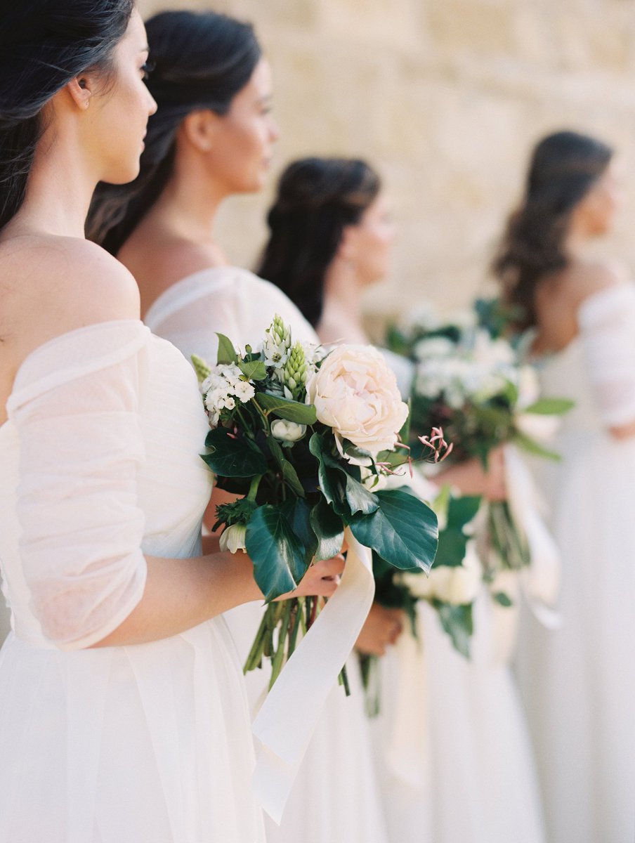 daninewbalance's tweet photo. Adelaide maravilhosa durante o casamento da Alyssa e Torrance no ano passado ❤😍 https://t.co/3jLZOaHkfC