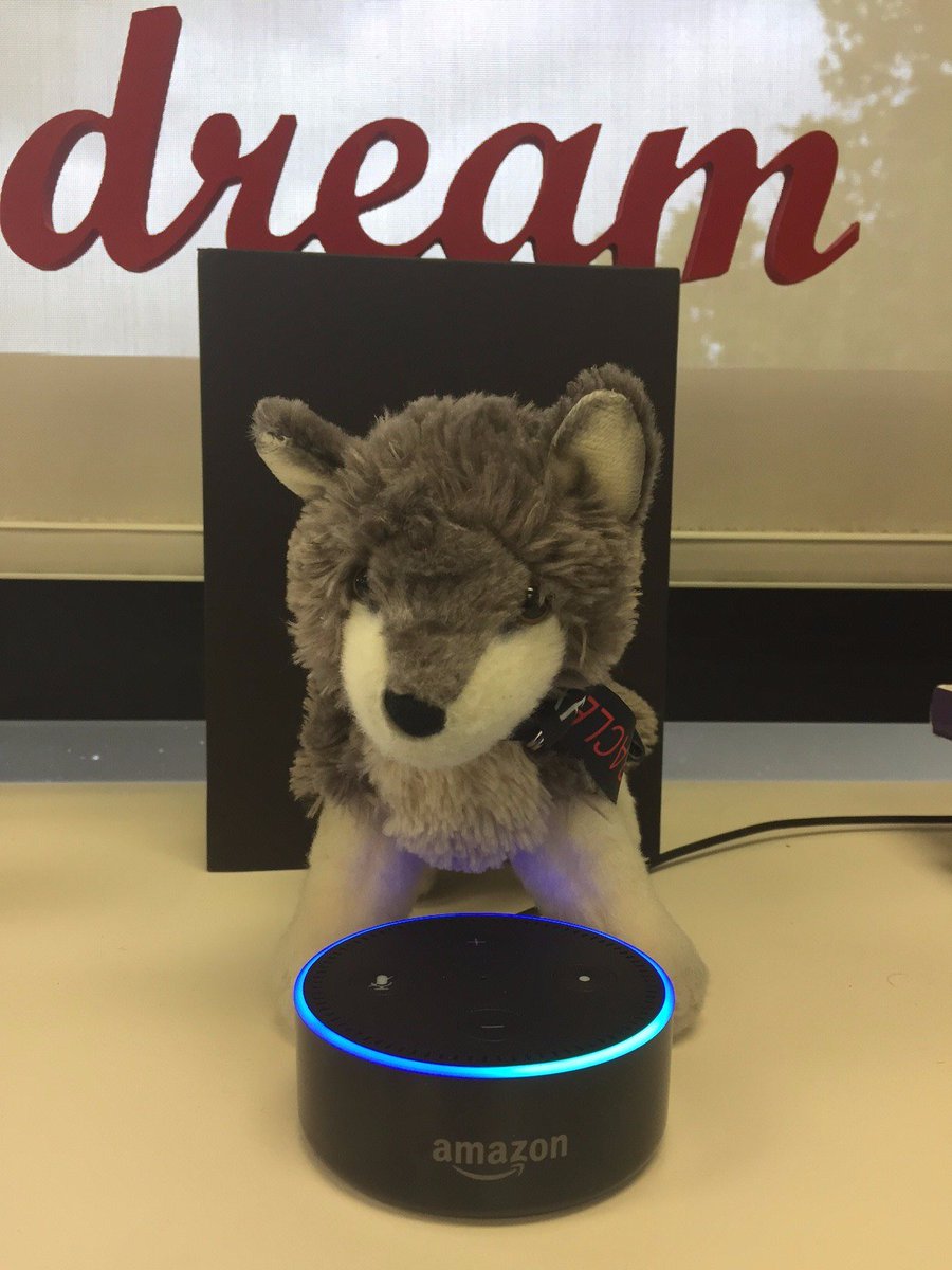 jwamerine's tweet photo. Digital Assistants will be a true digital transformation for your business. Meet Edward! @OracleJDEdwards  @RedRockJDE  #RedBytes https://t.co/mSuihBJRNl