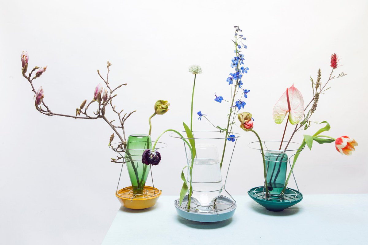 frankbrosdesign's tweet photo. Peek a boo. #ChrisKabel 's 'Hidden' vases for #ValerieObjects are blooming marvelous. Shop now #WalllpaperSTORE #Design #Home #Decor https://t.co/vYgatrEsvY