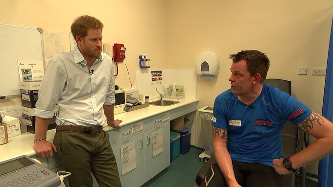 supportthewalk's tweet photo. Prince Harry wishes @DuncanSlater3 good luck for the upcoming @marathonDsables Catch them tonight on @itvnews at  22.30! https://t.co/VbWGMOq2mD