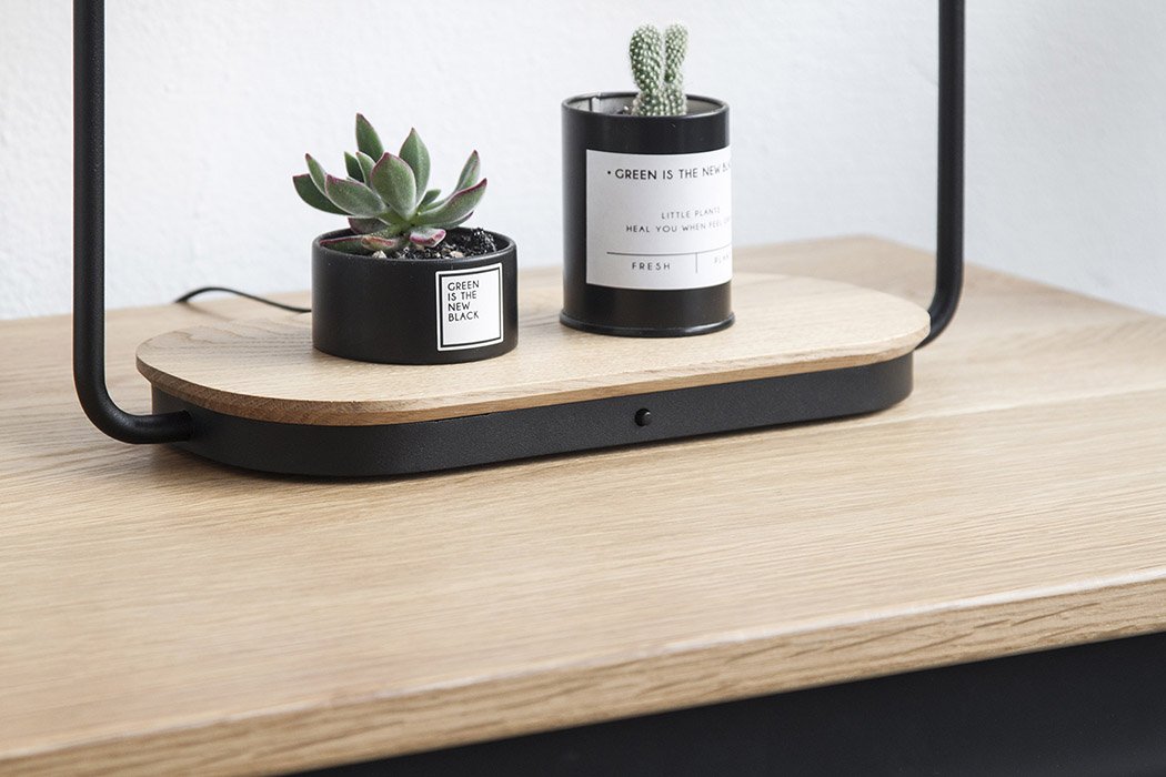 yankodesign's tweet photo. This design doubles as an ambient light and a display for your favorite whatchamacallits: https://t.co/6q3O4xBwIj https://t.co/k9y2JSJBWa