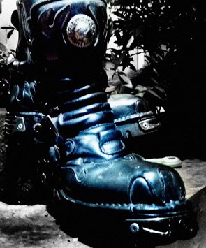 A FRIEND'S NEWROCK FORSALE 591 REACTOR BLACK SILVER ED SIZE 41 GOOD CONDITION W/APP TO OWNER 081282888484