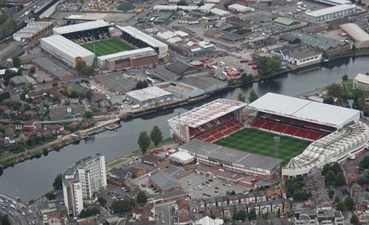 oldfootygrounds's tweet photo. Meadow Lane (Notts County) and The City Ground (Nottingham Forest) #NottsCounty #NottinghamForest #NCFC #NFFC https://t.co/rGvdj77PEC