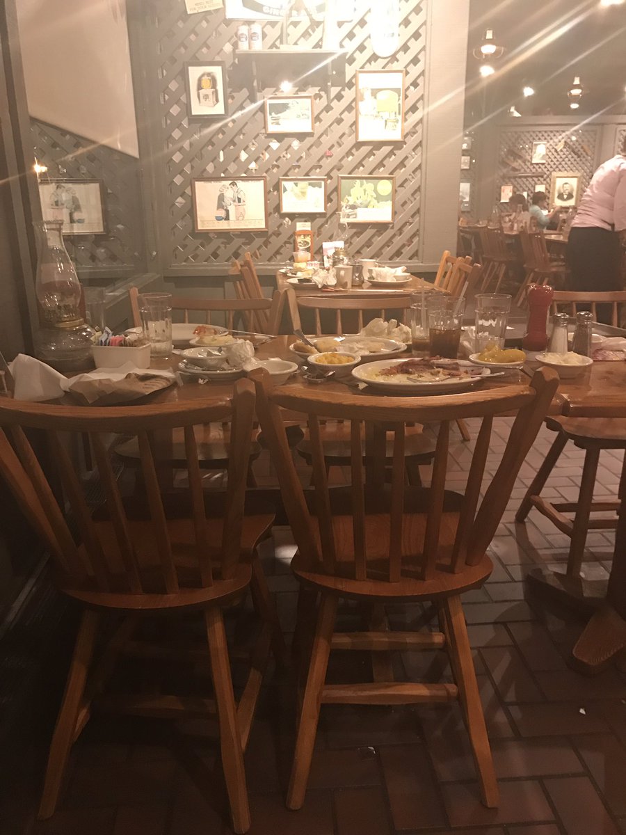 lloydj20's tweet image. Thanks @CrackerBarrel for the great view for our hour and a half terrible meal that had to be returned. #crosslaneswv #grease #lowtemps #🤢