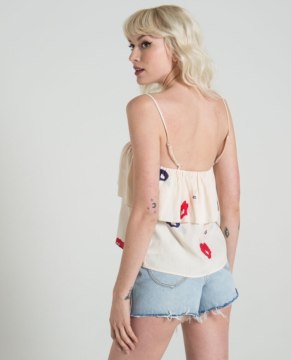 Stop and smell the #VanillaRoses in the #LilyTank🌹

Shop #Rollas Here: 
ow.ly/MB4u30axdOZ