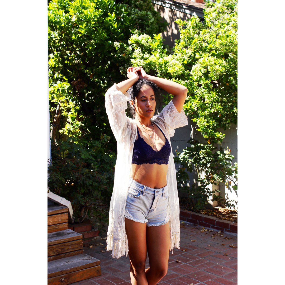 wearefourever1's tweet photo. When Jodi contemplates her place in this space, she often wears lace #dealwithit #shecandothat #model #LAlife #deepthoughts https://t.co/vUbH2dF30F