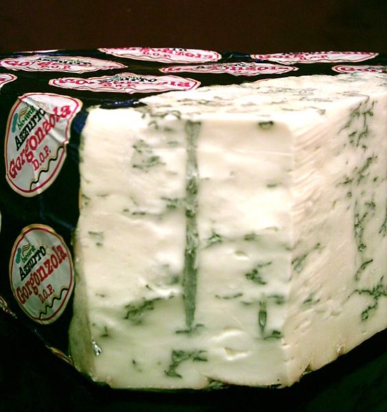 ChrchCurmudgeon's tweet photo. Carlina or Gorgonzola?
#nationalchampionship https://t.co/K4N9Wz2VlL