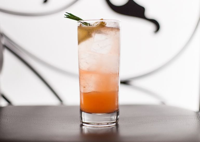 One of #Toronto's best mixologists shares his secret to making good cocktails at home: buff.ly/2otzYJY