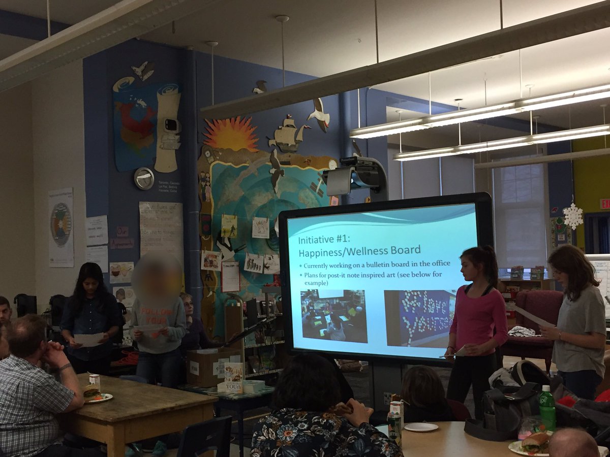 TDSB_BrockPS's tweet photo. Our Wellness Leaders and @YouthWellNet teaching parents about our wellness initiatives and parenting strategies. @TDSB_MHWB @tdsb https://t.co/R6ElUNErrs