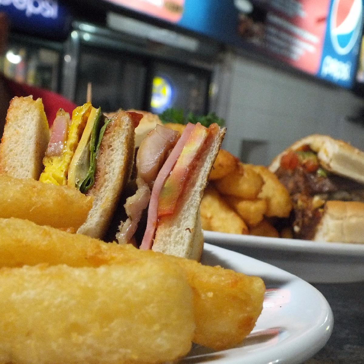 PollosRiviera tweet media