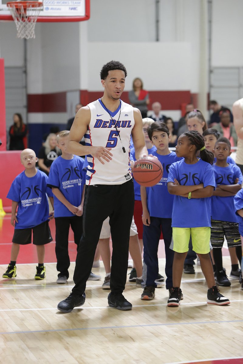 .@DePaulHoops Billy Garrett Jr. was honored Saturday at the Final Four and worked with @SteveNash & Special Olympics of Arizona on Sunday. https://t.co/ZuelvYAuFJ