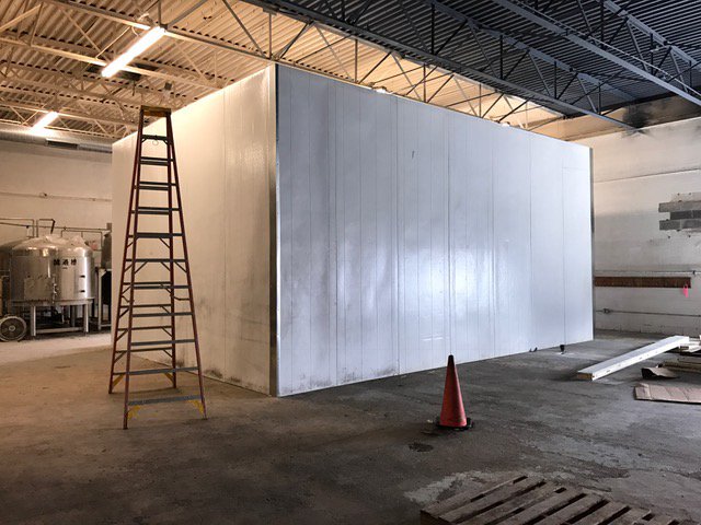 LiquidStateBeer's tweet image. 3 walls of the cooler are up. Hopefully finishing it off tomorrow.