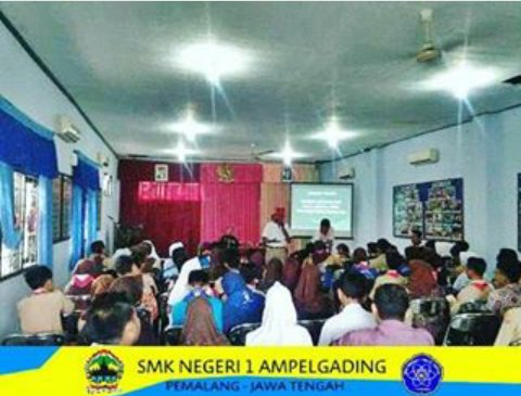 smkn1amga's tweet photo. Sabtu, 1\4\17 PMR Wira unit SMK N 1 Ampelgading mengirimkan 2 anggotanya untuk mengikuti seleksi untuk menjadi Kontingan Kab. Pemalang
#pmr https://t.co/1JD28lkCNZ