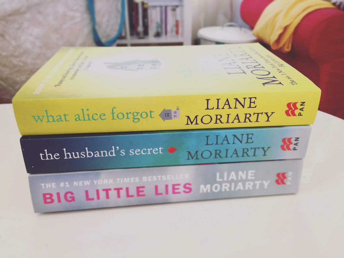 New books from Oz 🤓📚#lianemoriarty #biglittlelies #thehusbandssecret #whataliceforgot #books #bookworm #hkig #igershk #AustraliaToHongKong