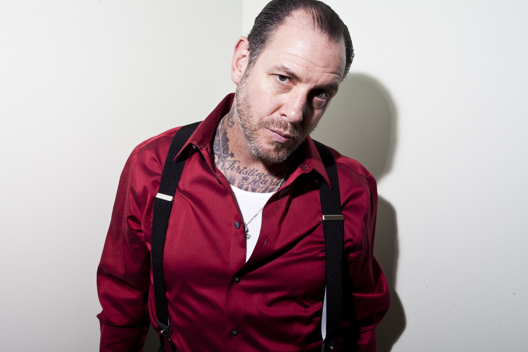 Happy birthday to Social Distortion frontman Mike Ness!   
