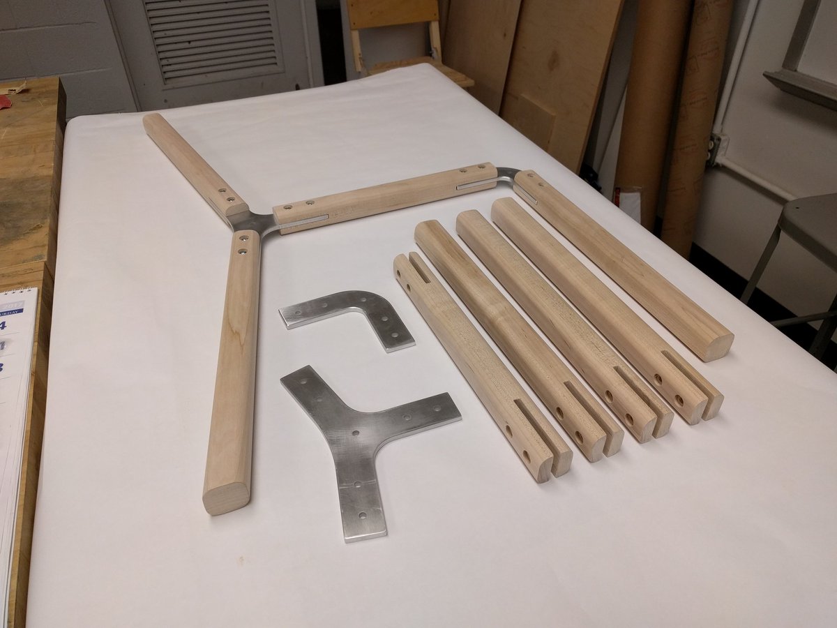 LeclercSimon's tweet photo. Things are starting to come together. #progressprogressprogress #capstone2k17 #UCID17 https://t.co/4nuknTP48Y