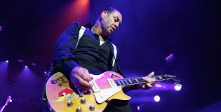 Happy Birthday to the one and only Mike Ness of 