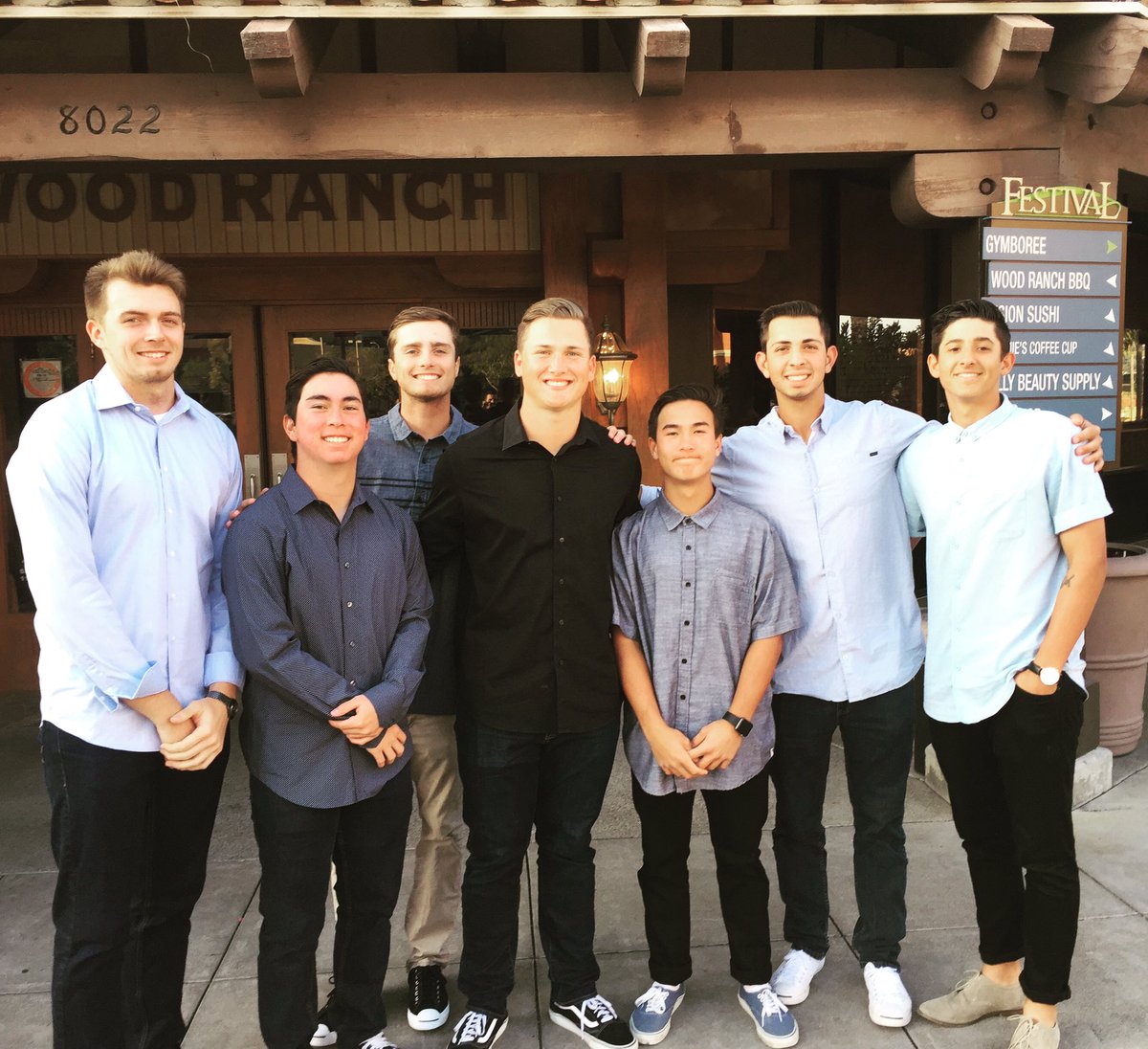 Hayden Winters On Twitter Got Treated To A Nice Spiffy Dinner By These Guys F0 9f 94 A5 F0 9f 98 8e F0 9f 98 8f Hayden Winters On Twitter Got Treated To A Nice Spiffy Dinner By These Guys F0 9f 94 A5 F0 9f 98 8e F0 9f 98 8f