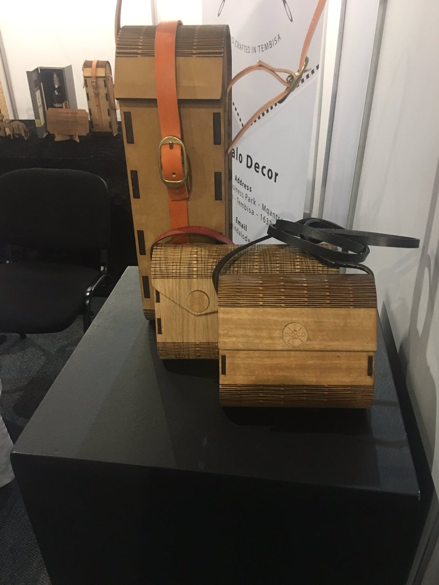 KayaON959's tweet photo. [IN PICTURES] @indalodecor an industrial design company specializing in wooden decor and customized fashion. #buylocalsummit2017 [ZK] https://t.co/z32t4197sF