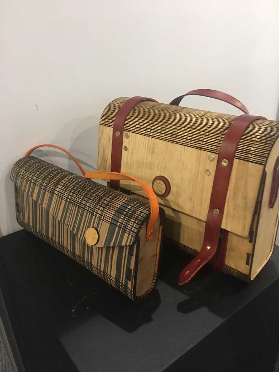 KayaON959's tweet photo. [IN PICTURES] @indalodecor an industrial design company specializing in wooden decor and customized fashion. #buylocalsummit2017 [ZK] https://t.co/z32t4197sF
