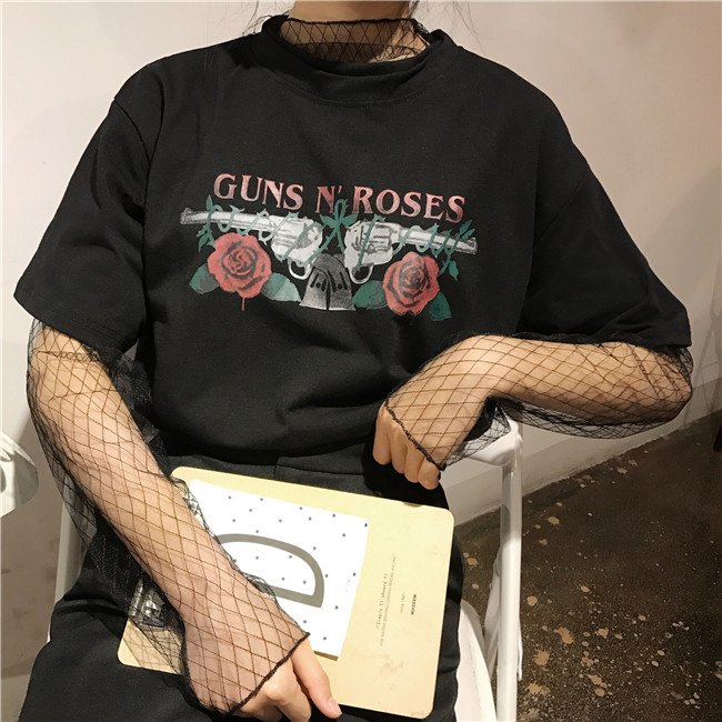 samewxthing's tweet photo. ―❏PRE-ORDER♡ รหัสสินค้า #C0001 ✞❏―
☻เสื้อยืดcotton ลาย gun n rose ยาว 65 อก 110
▒→มี2สี free size เลือกลายได้ตามในรูป ราคา 200 bath https://t.co/3Q7X9EBhWt
