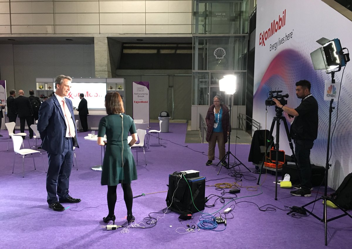 WoodMackenzie's tweet photo. Kicking off the start of #Gastech with chief analyst Simon Flowers' interview with @AkikoFujita @SquawkCNBC https://t.co/ElpsOJMx7Y