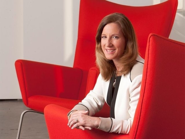 tcibenko's tweet photo. .@CathyEngelbert tells @PoppyHarlowCNN what it means to be the 1st female CEO of a major professional services firm. https://t.co/0jKVTWOPFP https://t.co/qmFuh0xTOx