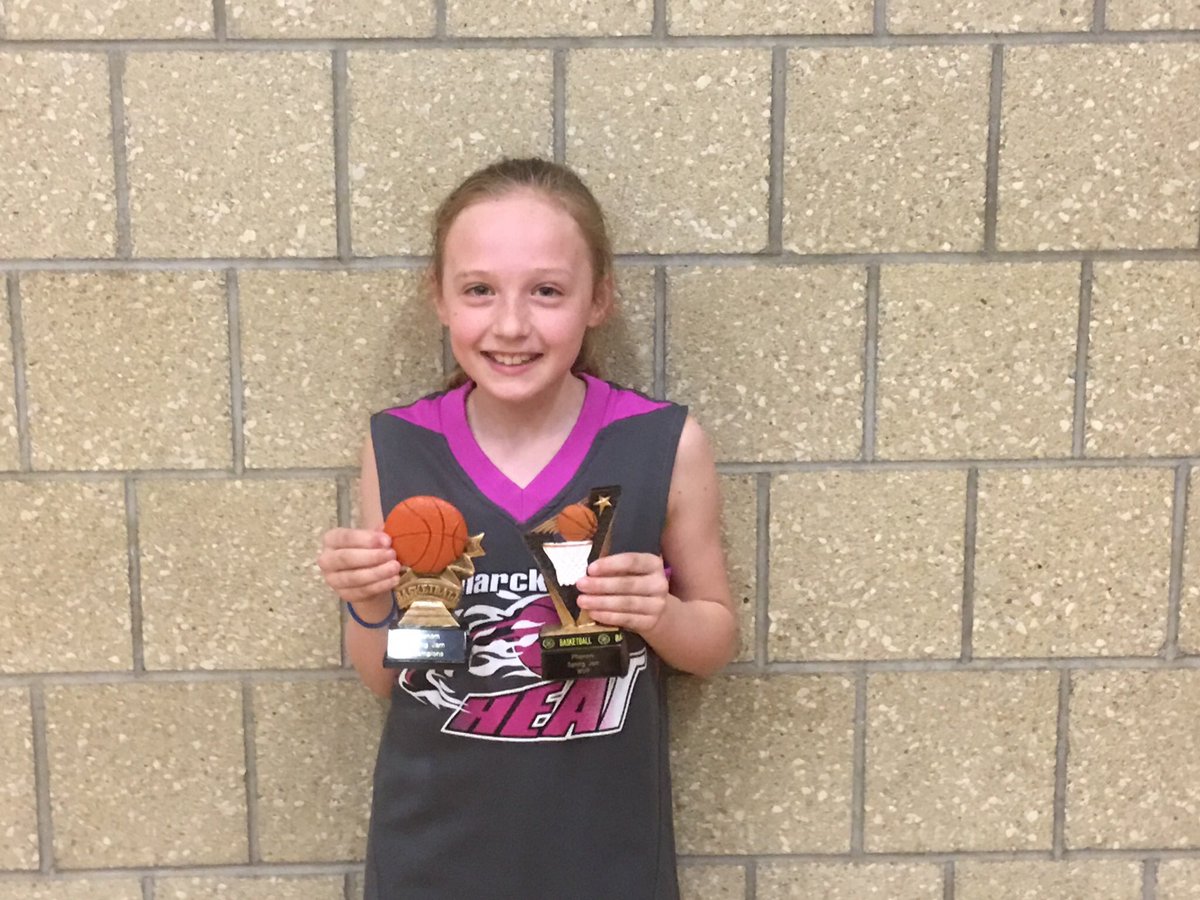PhenomTourneys's tweet photo. Congrats to Heat's Addi Hagerott on being named MVP of the #SpringJam2k17 3rd grade girls division. https://t.co/GC7Vp0xCmJ