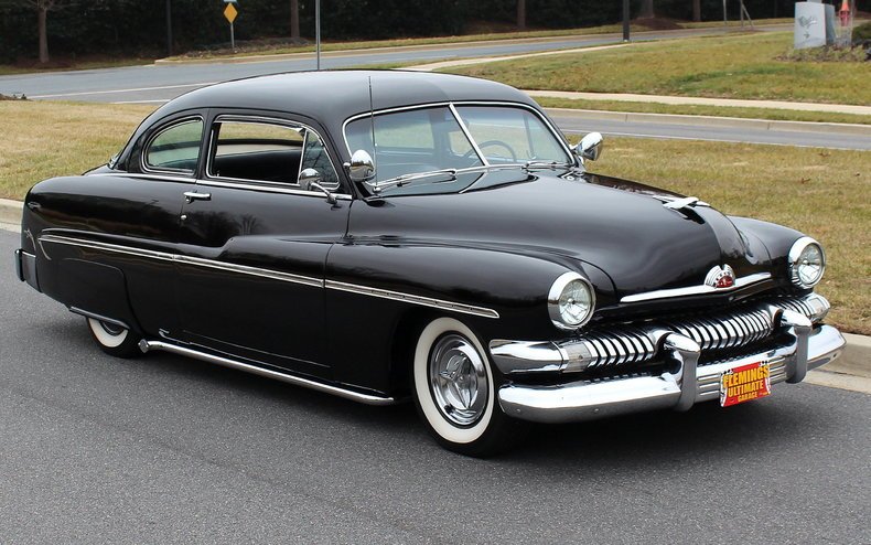 Mercomatic's tweet photo. Fully and lovingly restored to original, this 1951 #Mercury #Coupe; features stock 255 cid #flathead with #Offenhauser heads & #Mercomatic https://t.co/CIBkWrTDNi