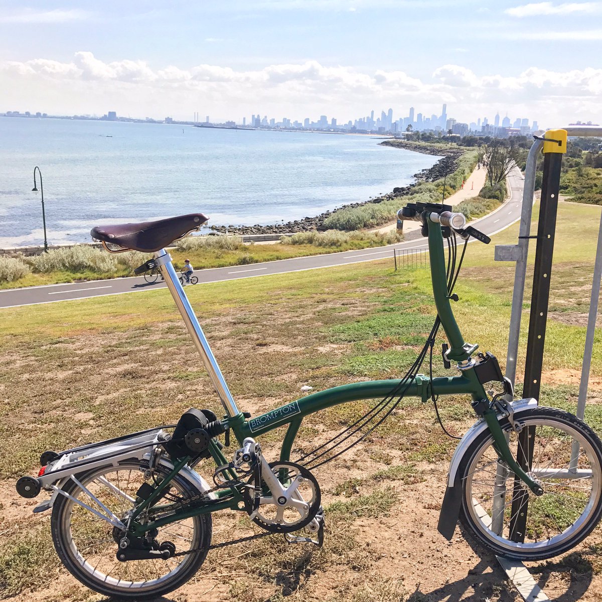 Prepping for #mitchsbromptonhour v Mr Paul Rice post #mitchsfestive500 #baaw #bromptonlyf #cycling Back on my #giantbike tomorrow #cycling