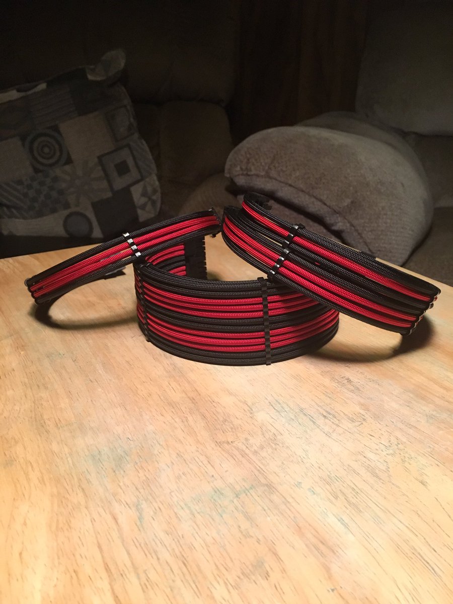 PCModsCanada's tweet photo. Another classic Red/Black set completed :) #pcmodding #pcmodder #pcmods #customsleevedcables #customextensions #customcables https://t.co/5FwOp7Yvuh