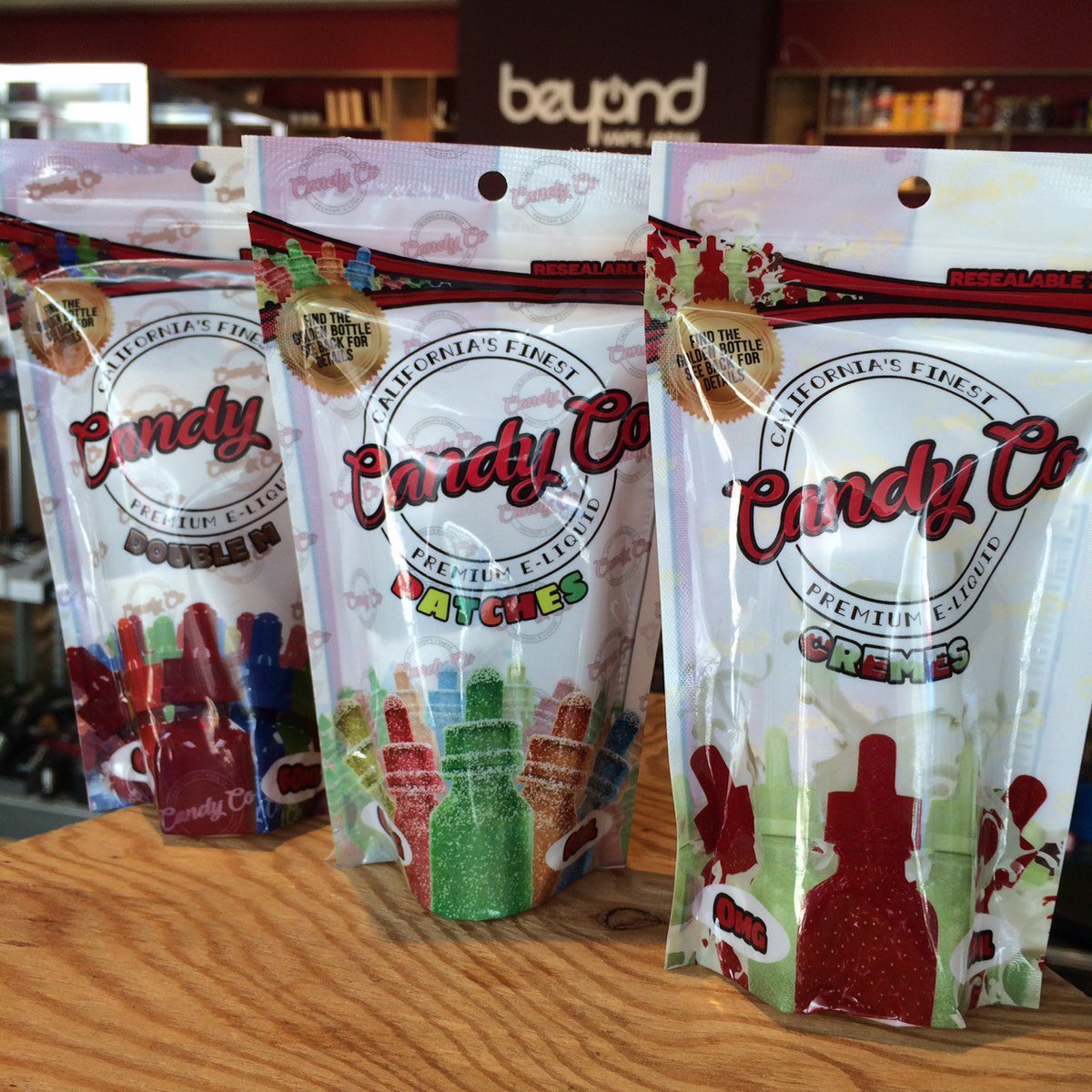 BeyondVapeJapan's tweet photo. 【新入荷商品情報♫】
Candy Co.
・Cremes🍓🍈🍬
・Double M🍫🍬
・Patches🍬
全てキャンディーフレーバーがベースで甘酸っぱいジェリーキャンディー(Patches)がお気に入り🎵
#電子タバコ #vape #キャンディー #CandyCo https://t.co/9J7WPvlzbW