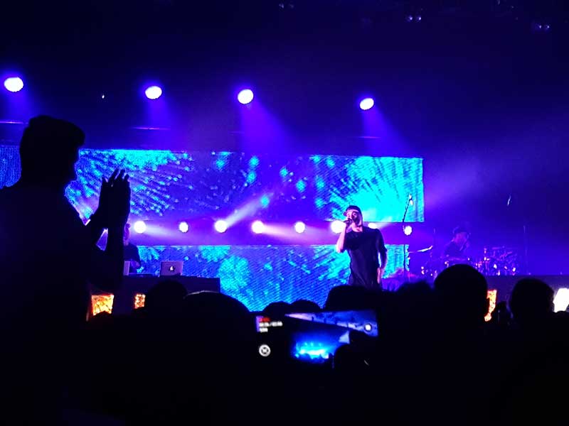 STACKmag's tweet photo. .@illyal absolutely owned #FestivalHall on Saturday night - here's how it went down: https://t.co/Gsh1higiPS #livemusic #twodegreestour https://t.co/sT8uFubD6A