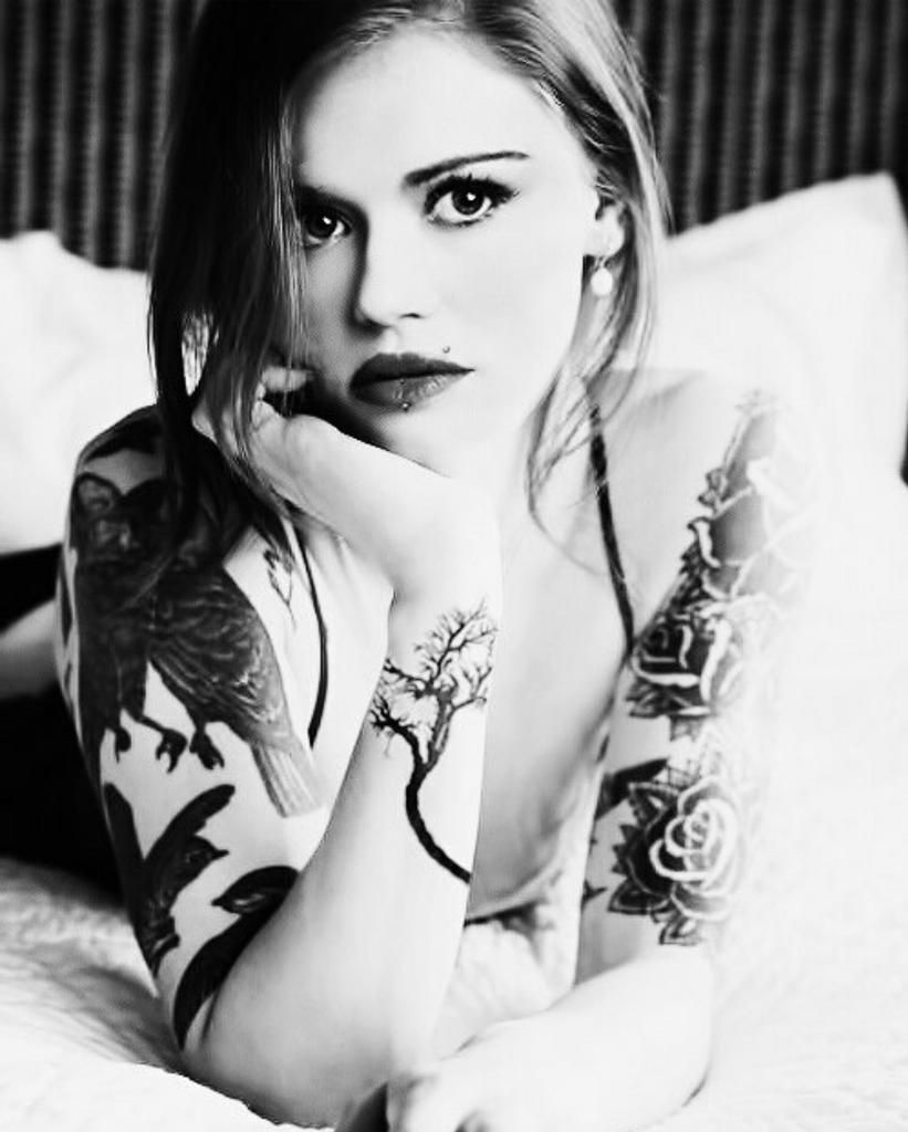 Camille Grace (@arielbxnshee) on Twitter photo 