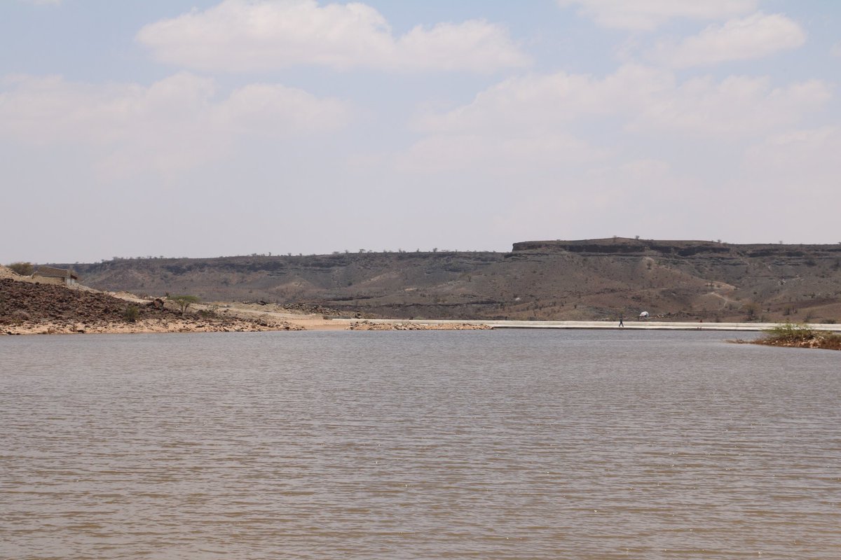 WHPersonal's tweet photo. #Somaliland @KBZ_Foundation @HHMansoor more pictures of dam and pre dam gabion dams https://t.co/fanMJade91