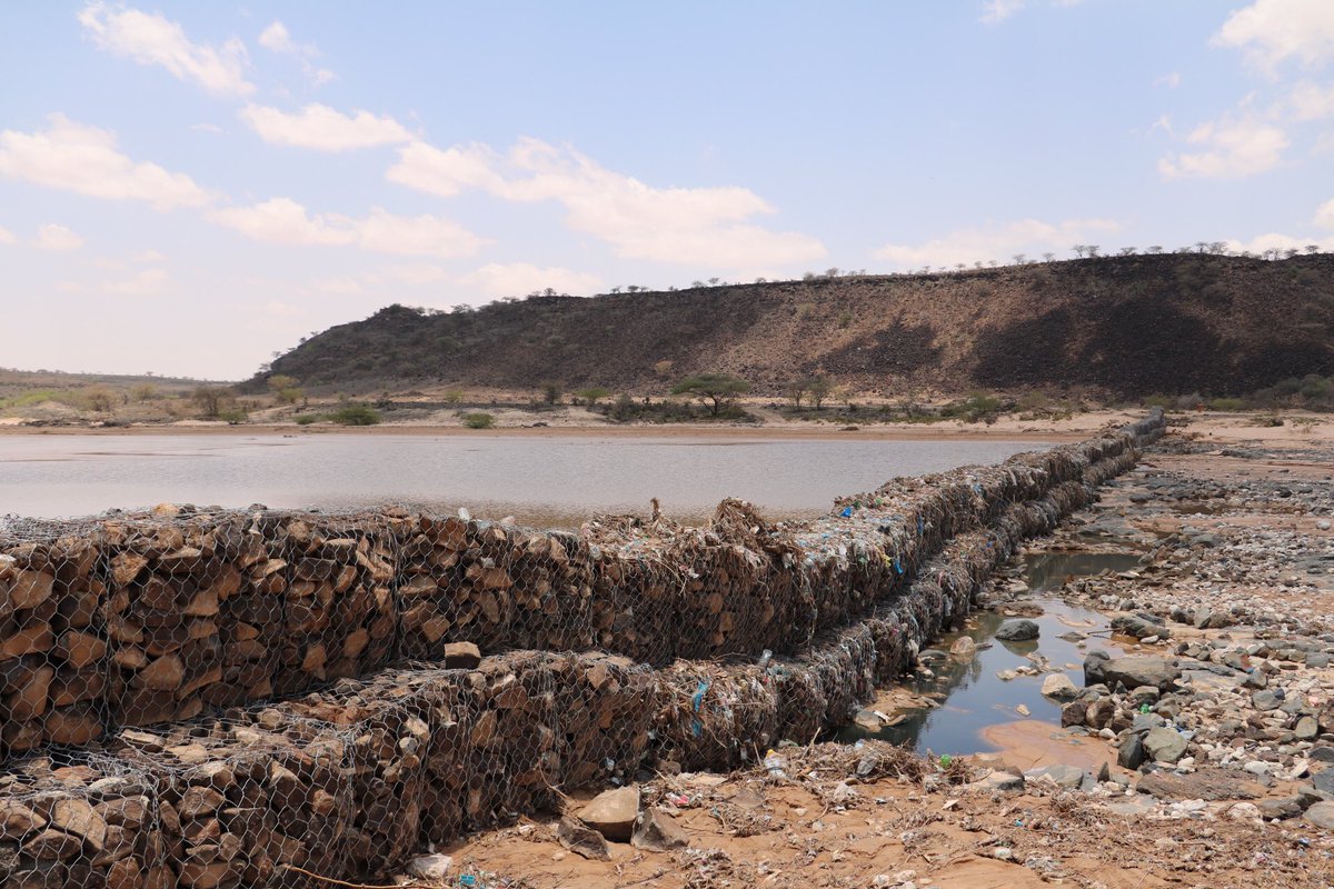 WHPersonal's tweet photo. #Somaliland @KBZ_Foundation @HHMansoor more pictures of dam and pre dam gabion dams https://t.co/fanMJade91