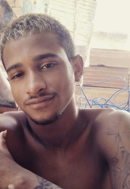 GildersonFFC's tweet photo. 6 dias se passaram, e não da pra acreditar que você não está mais entre nós, que sdds irmão 😢😢 #EternoRamon
#SempreEstaráVivoEmMeuCoração 😔 https://t.co/LeMAO9ffRS