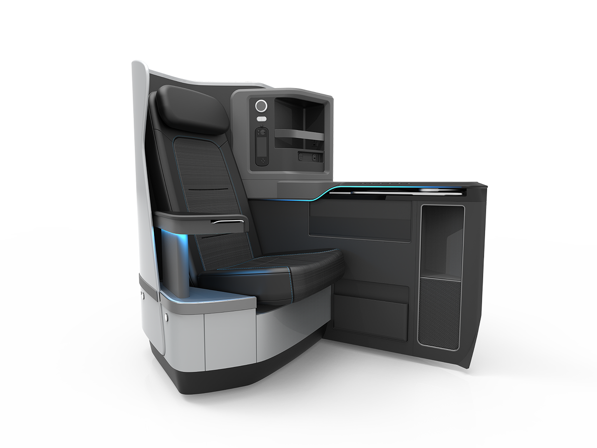 BoeingAirplanes's tweet photo. Comfort in the sky: take a look at the newest seats designed specifically for the 787 #Dreamliner https://t.co/5FxtpdOBR4 #AIX17 https://t.co/rwei2FPR8q
