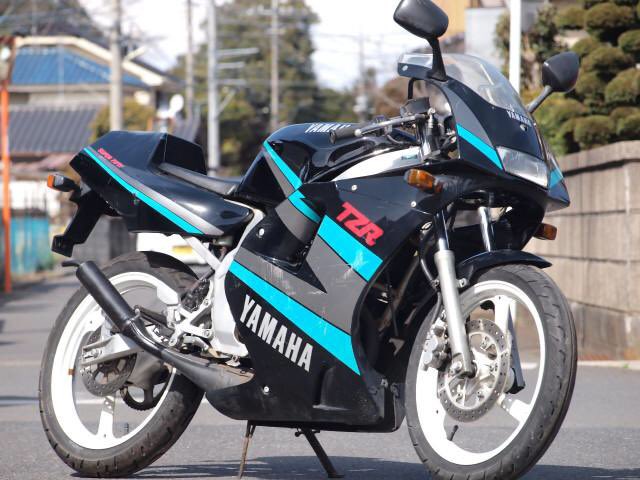 未だに人気の根強いtzrシリーズの末っ子 ヤマハの原付tzr50の魅力とは Motorz モーターズ クルマ バイクをもっと楽しくするメディア