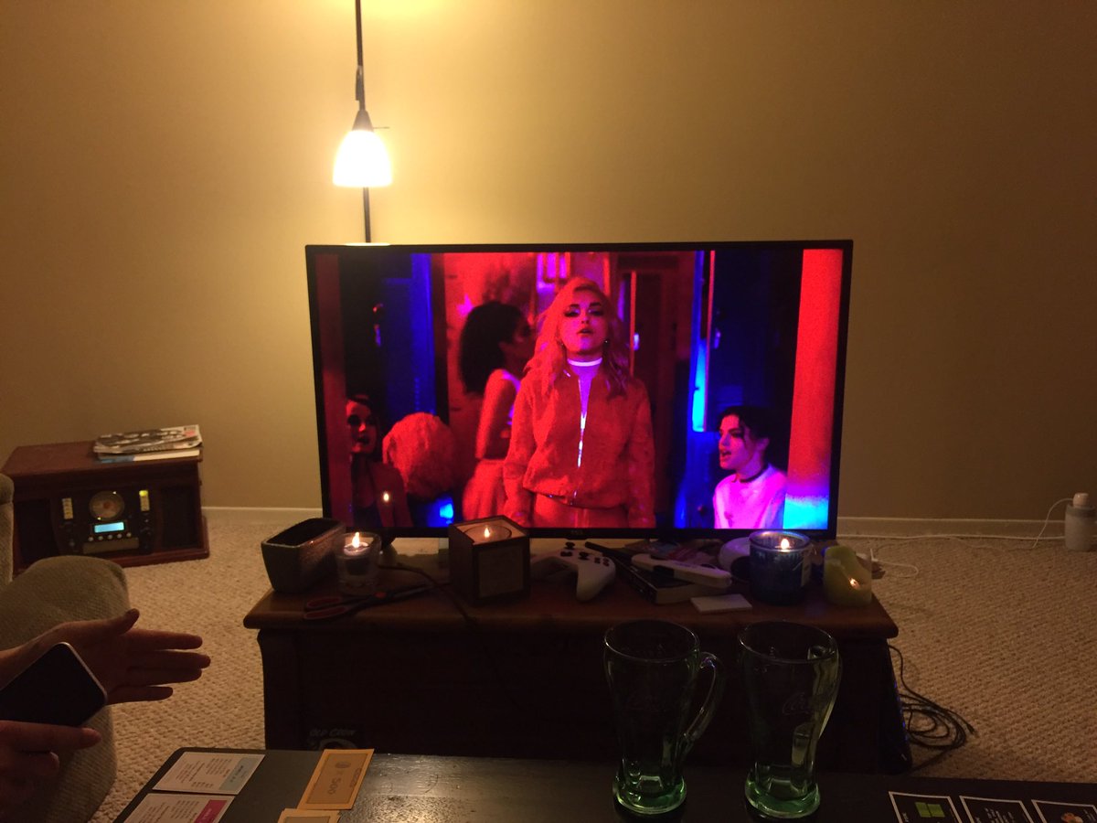 HEY VIOLET tweet media