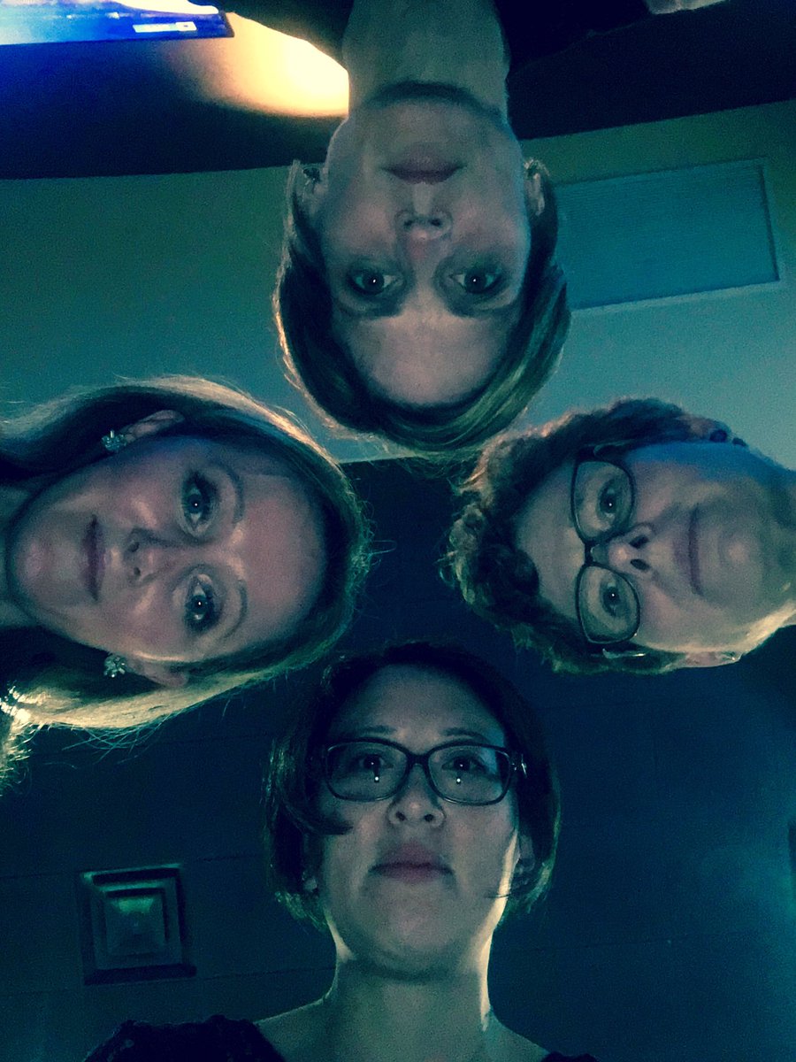 GCAesthetics_UK's tweet photo. RT @susieQP8: @NewYorker @TheAAES @WomenSurgeons @womeninsurgery @LoggheMD @KickAsana #ILookLikeASurgeon #AAES2017 https://t.co/cRC3f44QDa