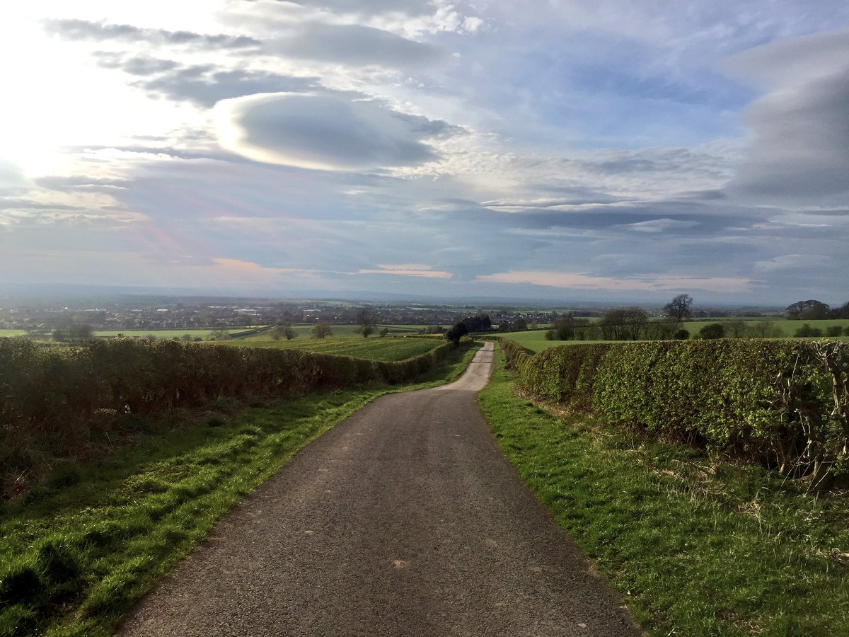 Ran #Northallerton10k route last night,👇picture speaks 4 itself #NowtLikeYorkshire #StrongInArmStrongInLegs 💪 Enter: bit.ly/10K-2017