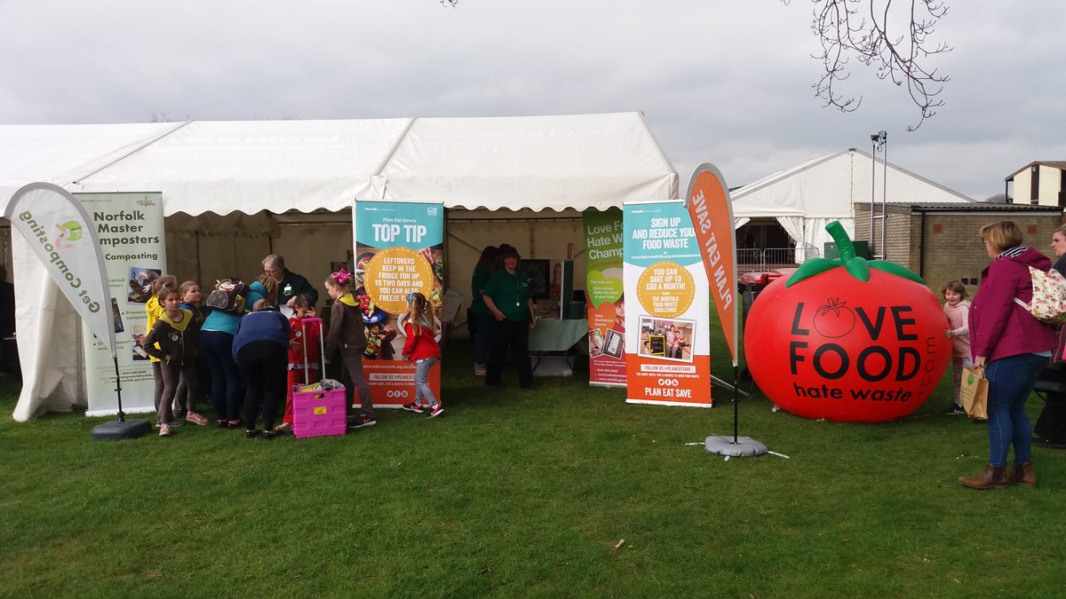 NorfolkMCs's tweet photo. Love Food Hate Waste and Master Composters busy at the Spring Fling @TheSpringFling @planeatsave https://t.co/mdkVeLRw9p