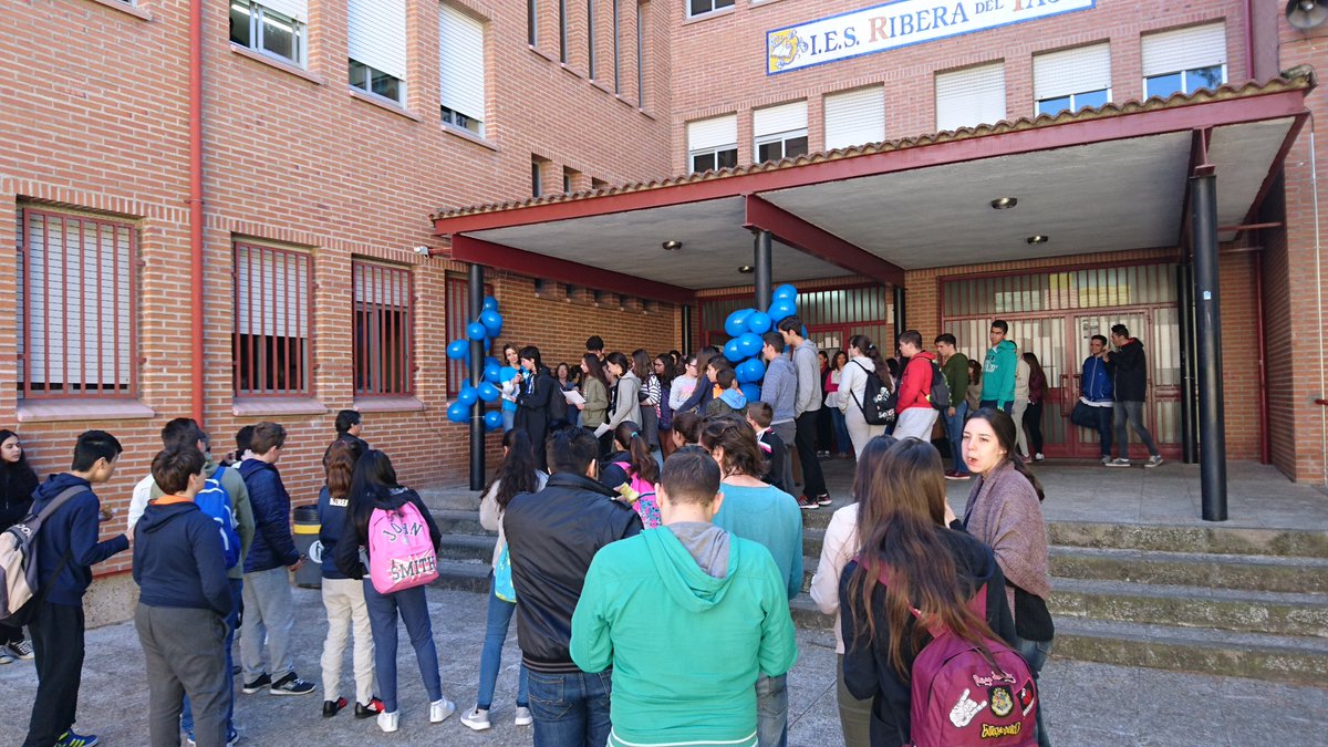 IESRiberaTajo's tweet image. #rompamosbarreras juntos por el #austimo en el @IESRiberaTajo