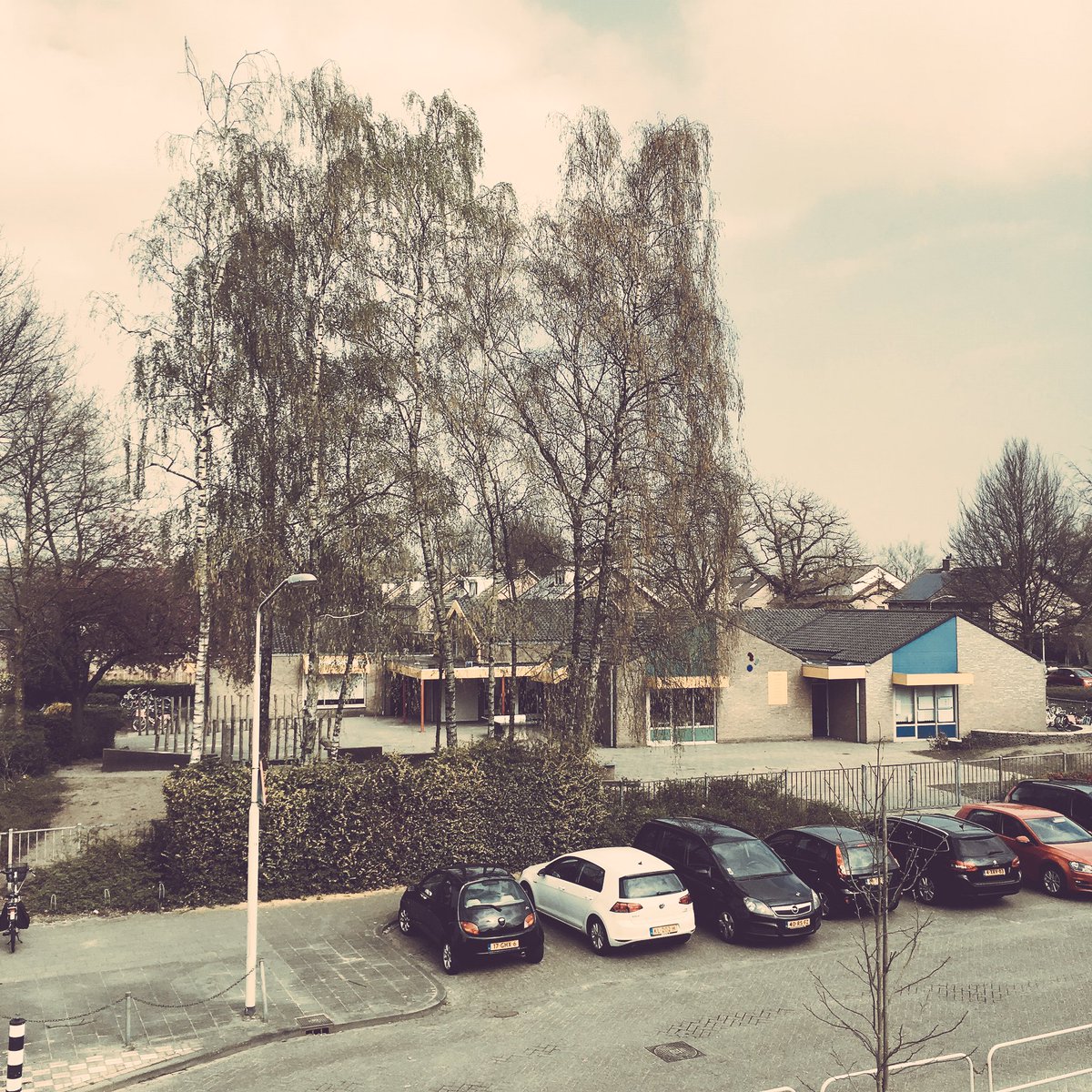 AAlosery's tweet photo. #dansles geven op je oude #basisschool #debussel #nostalgie #kinderenvanvriendinnenlesgeven https://t.co/oNAtFeuKkQ