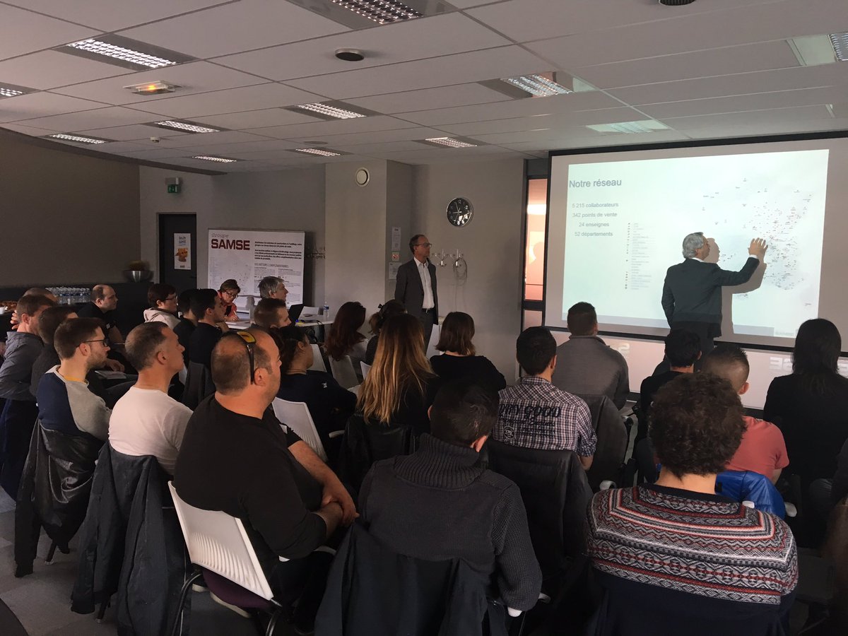 npoirotcorreard's tweet image. Nous accueillons les nouveaux collaborateurs du #GroupeSamse au siège social à #Grenoble. Bienvenue 😀