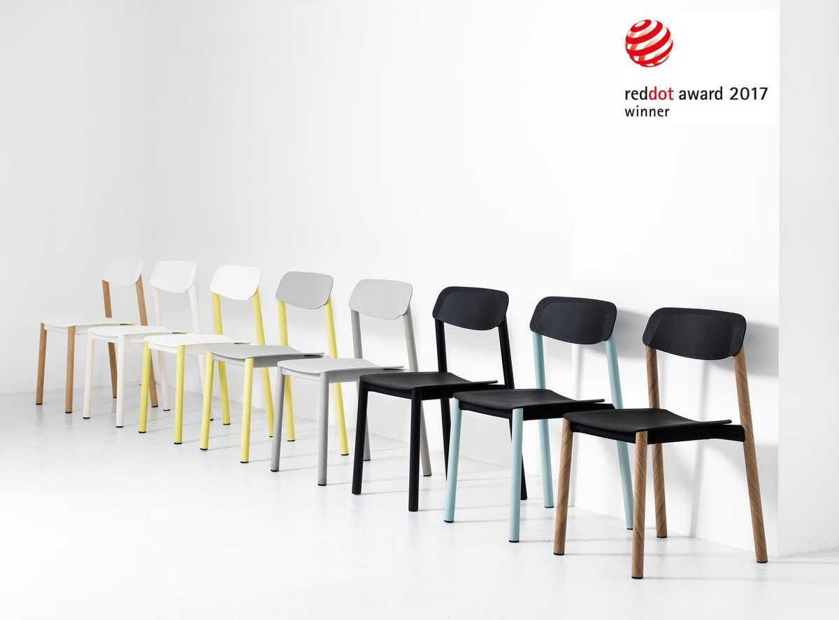 Lammhults chair Penne Red Dot Award winner. Design Läufer&amp;Keichel
