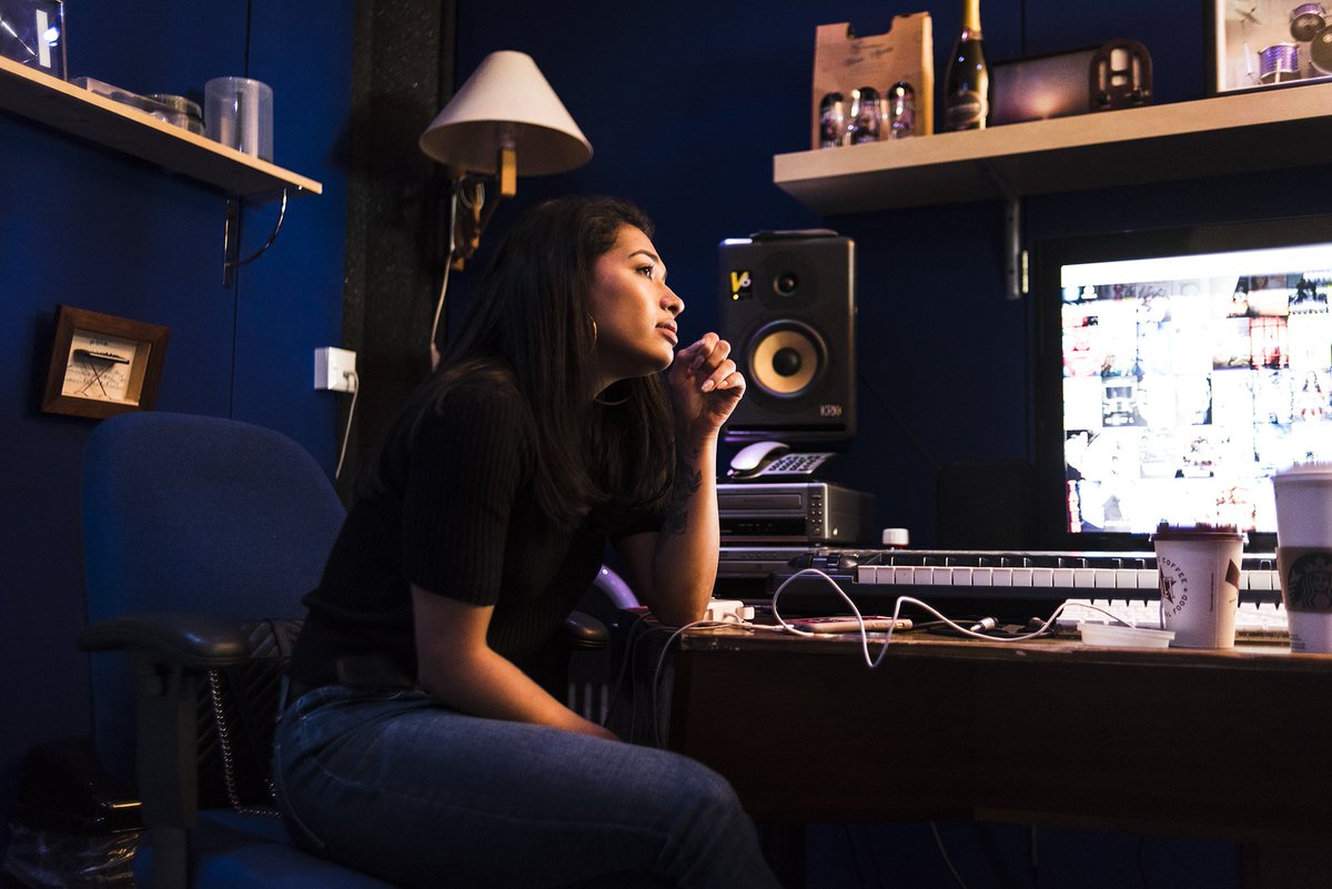BBCNewsEnts's tweet photo. Go behind-the-scenes with @VanessaWhite as she transforms from girl band star to sultry R&amp;B siren: 
https://t.co/eqVleBroVA https://t.co/yuWHkVHAyM