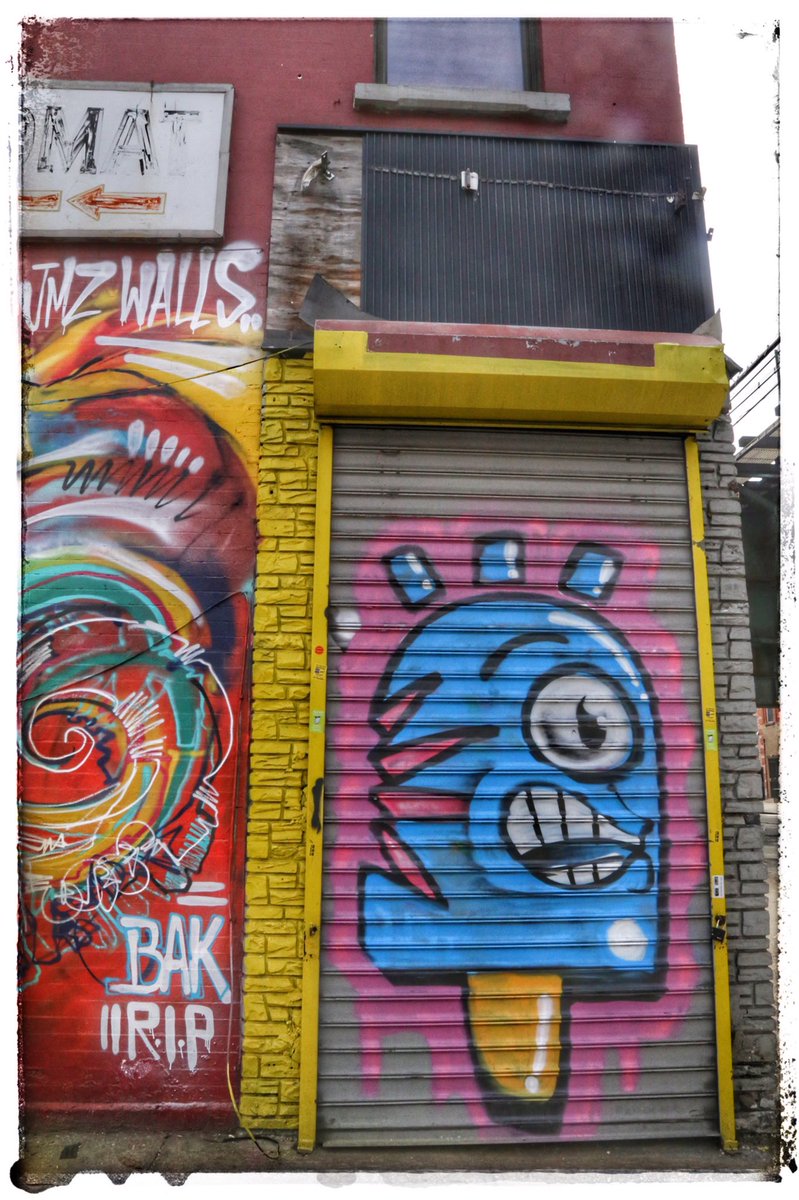 TokidokiNomad's tweet photo. @konaire @GraffSpotting @TimeOutNewYork @PengeStreetArt @streetartgall @whiteorihs @resalis @Janalinesworld #Brooklyn #NewYork #graffiti https://t.co/rwA2xyvCOX